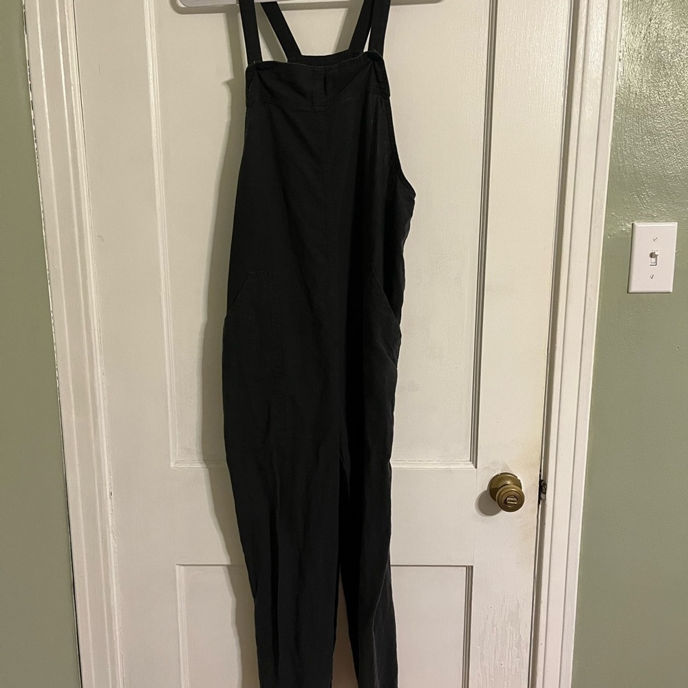 Universal Thread Black Overalls